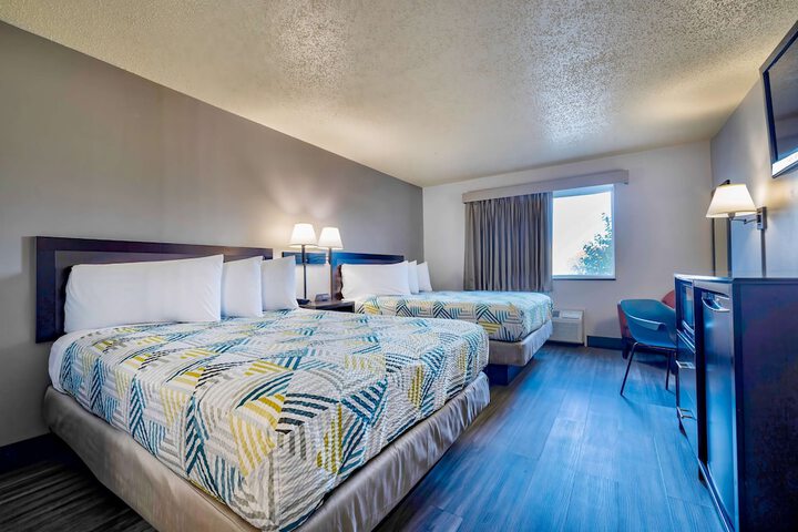 Room 19 of 29