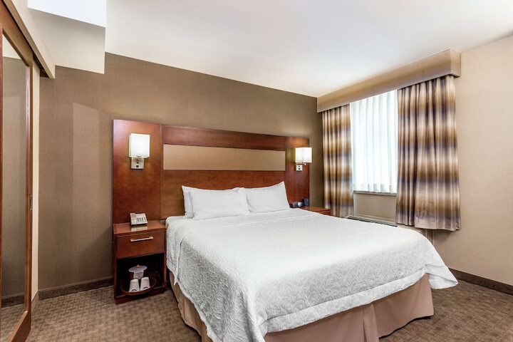 Room 11 of 44