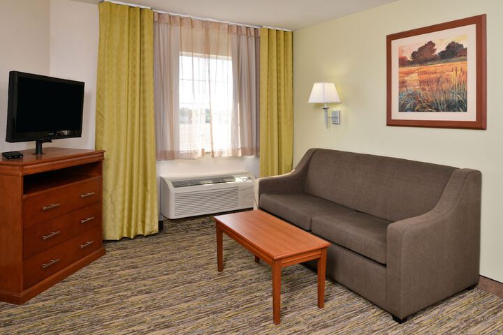Room 14 of 33