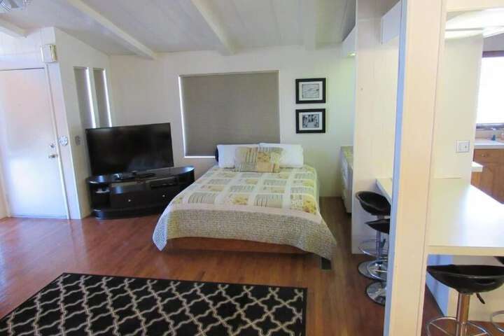 Room 37 of 60