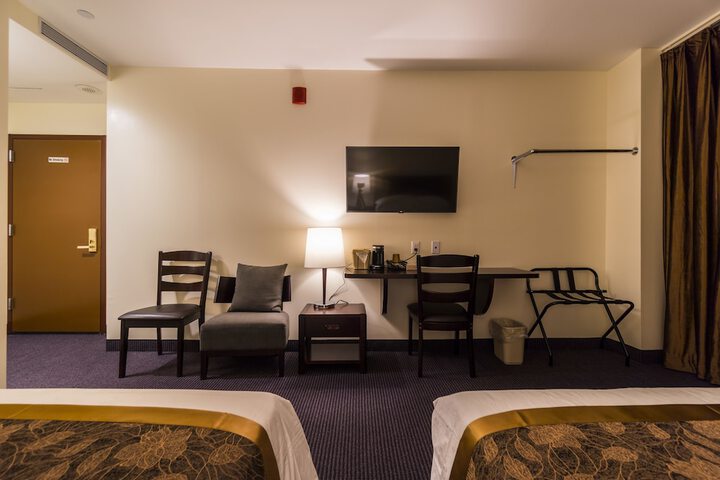 Room 19 of 31