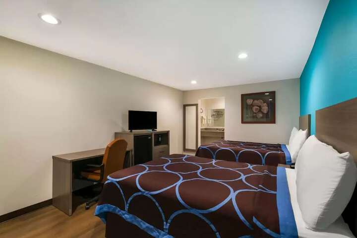 Room 14 of 29