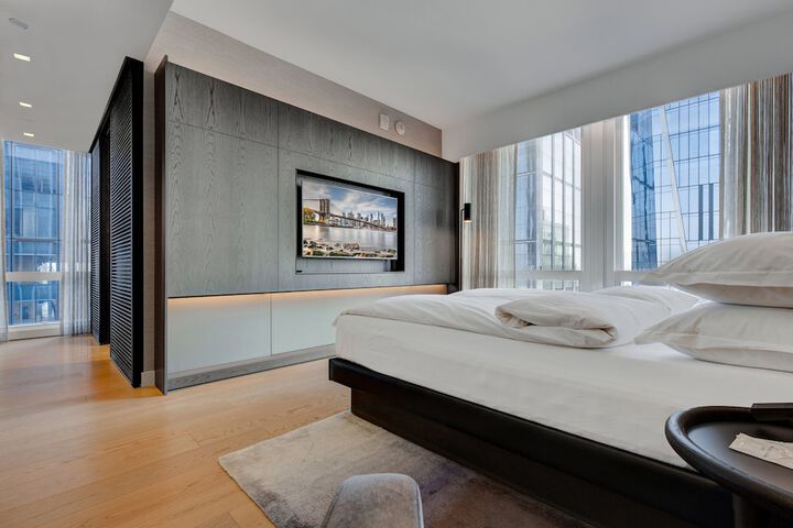 Room 107 of 141