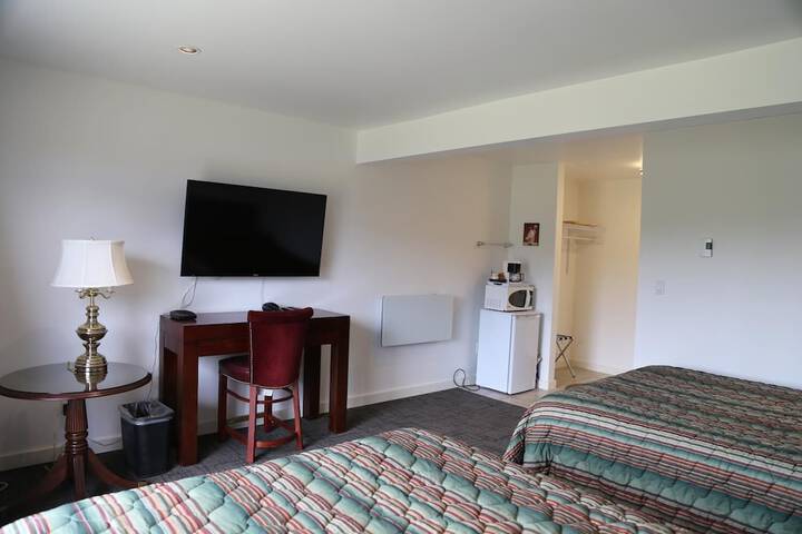 Room 36 of 49