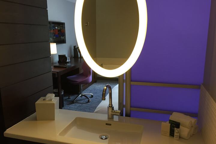 Room 25 of 32