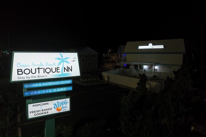 Ocean Sands Beach Boutique Inn - Stay at the Beach