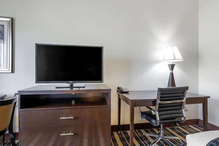 Best Western Plus Rockwall Inn & Suites
