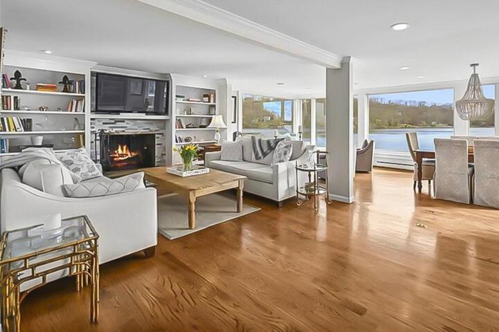 Candlewood Lake House