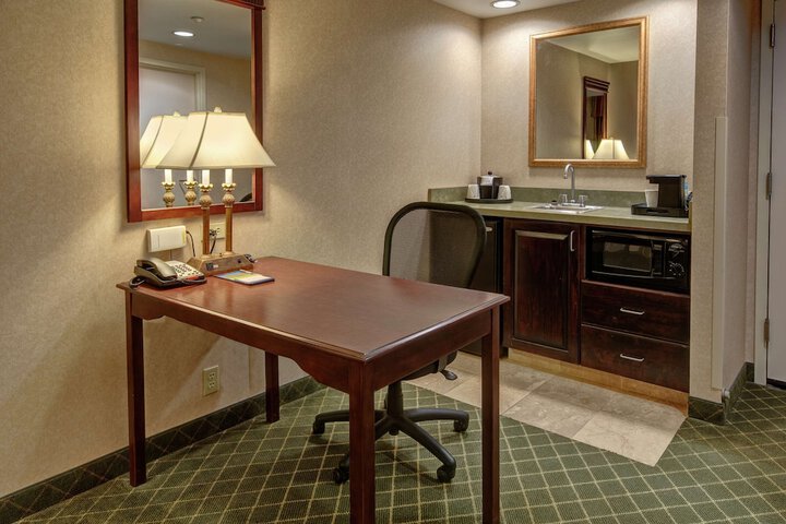 Room 13 of 39