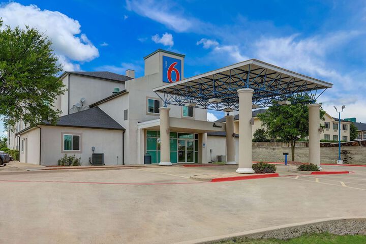 Hotel 4 of 41