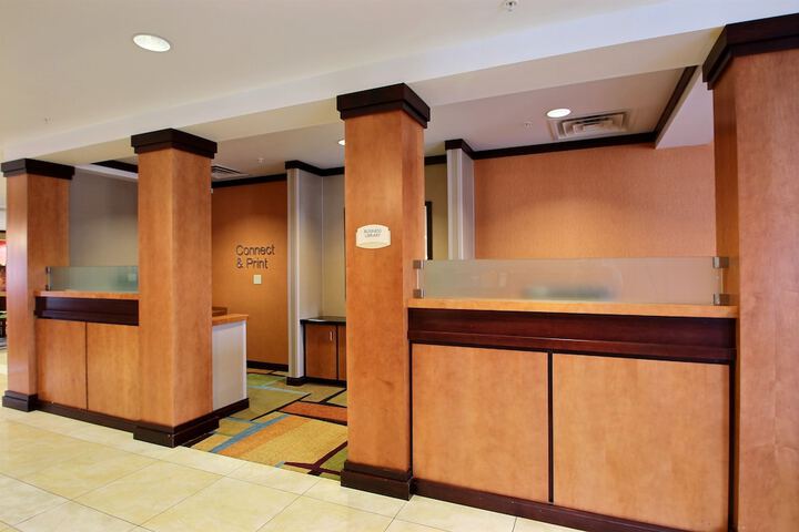 Business Center 43 of 45