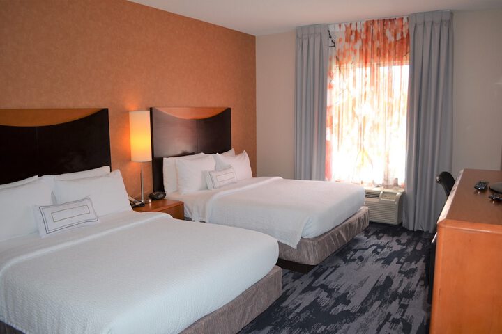 Room 21 of 27