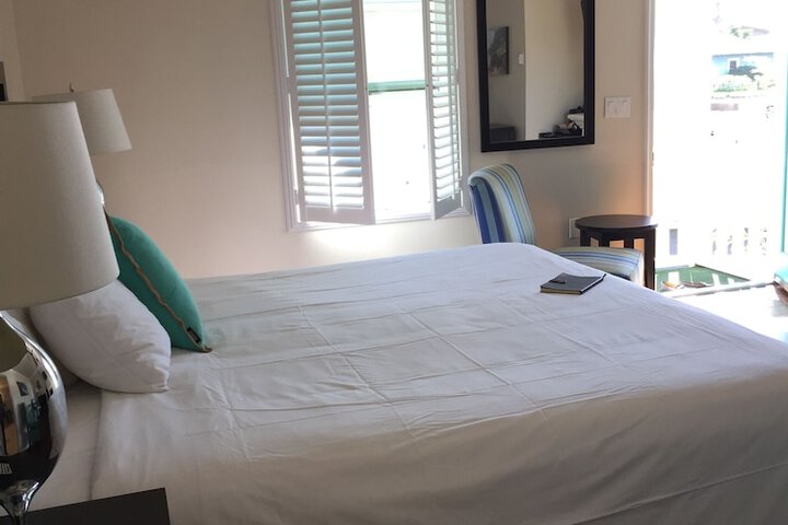 Beach Bungalow Inn and Suites