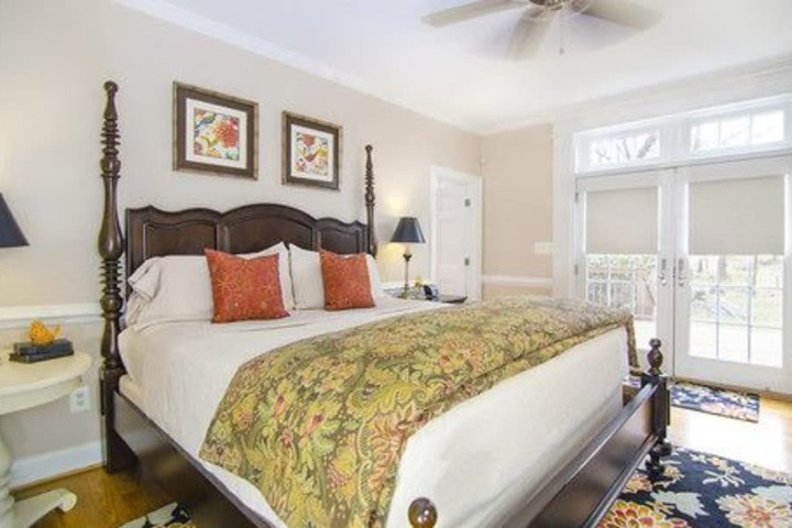 Hillbrook Inn