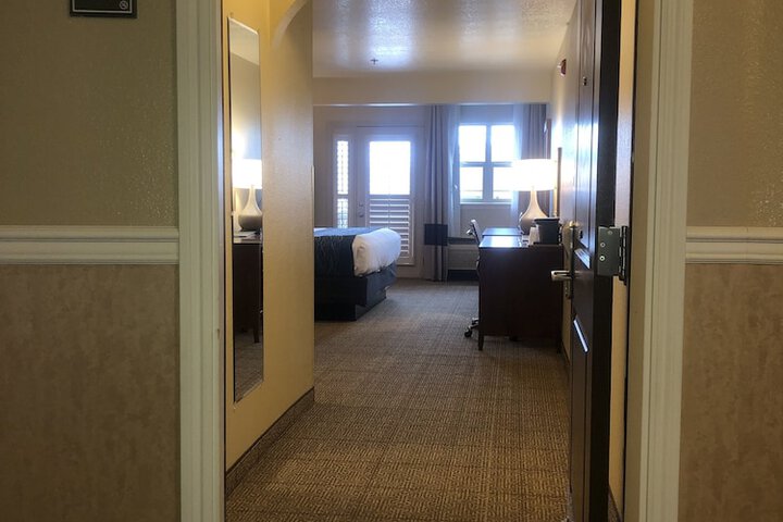 Room 71 of 81