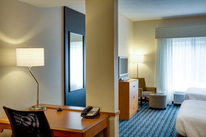 Room 9 of 21