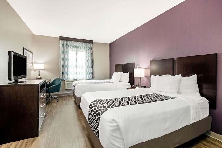 La Quinta Inn & Suites by Wyndham New Cumberland-Harrisburg