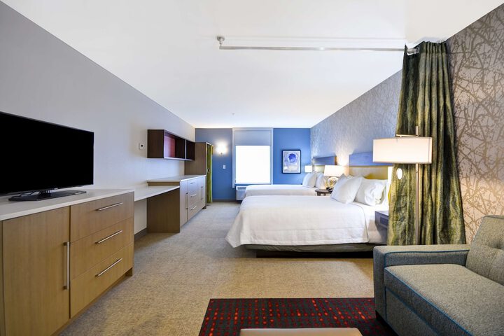 Room 22 of 38