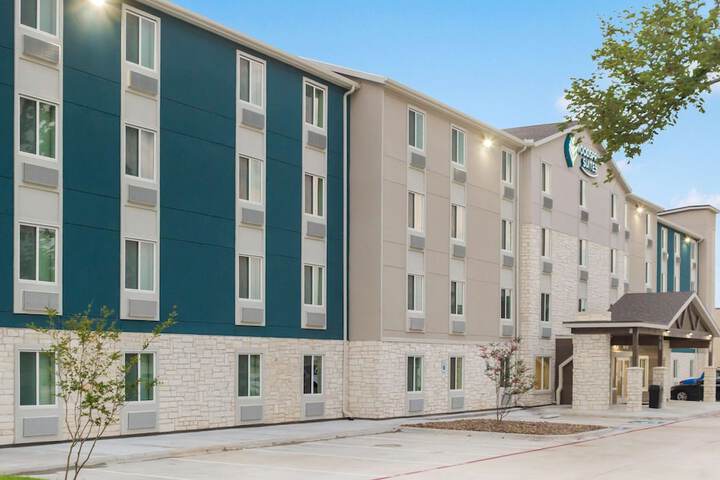 Hotel 5 of 49