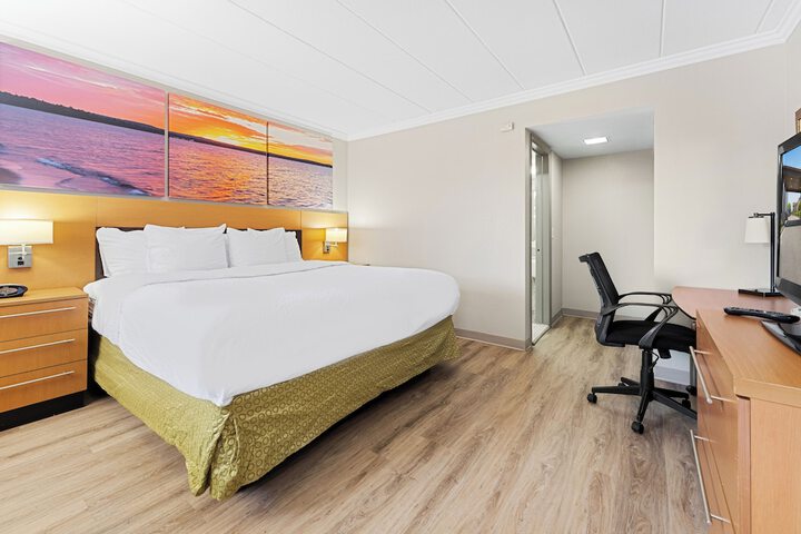 Room 5 of 13