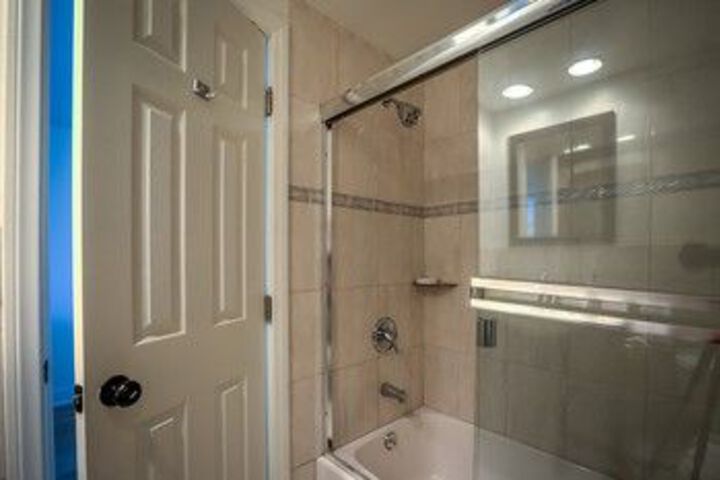 Modern 3Br Malibu Condo Pool Ocean Views Minutes to Beaches by RedAwni