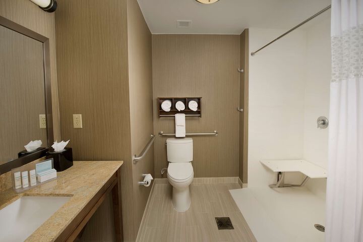 Room 12 of 24
