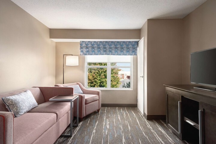 Room 14 of 37