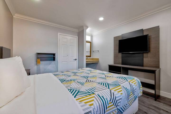 Room 15 of 31