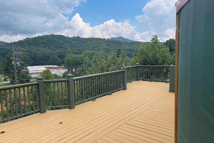 Mountain Aire Cottages Inn & Glamping