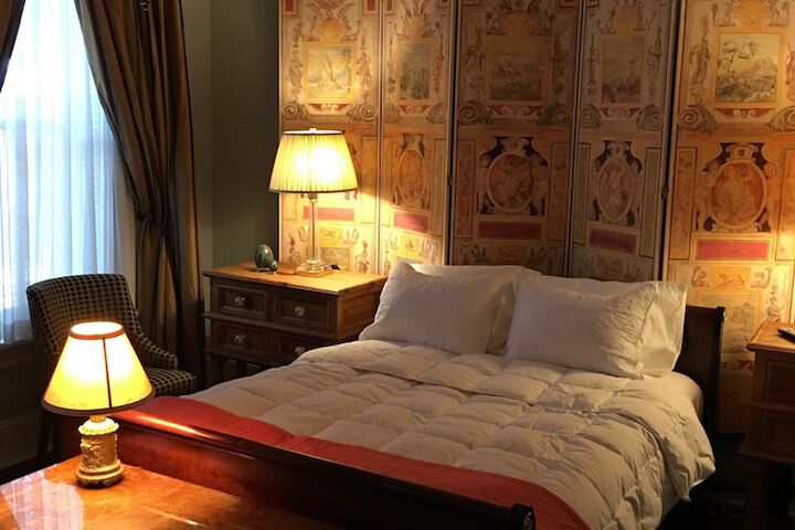 Room 26 of 37