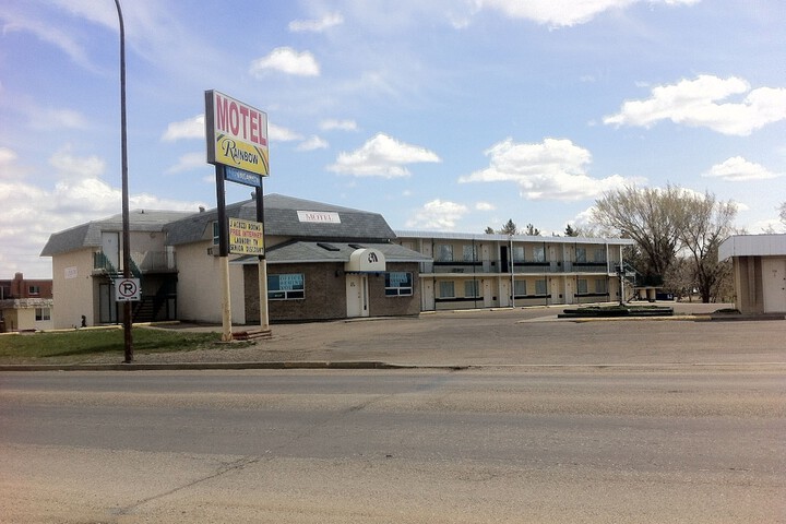 Rainbow Motel
