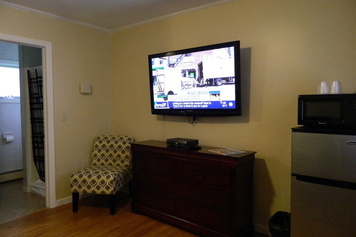 Room 12 of 20