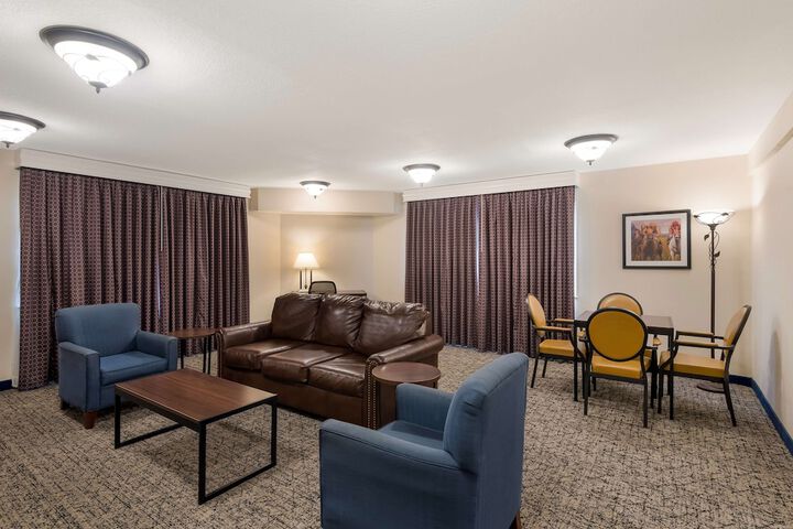 Room 14 of 30
