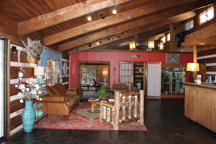 Hotel Interior 14 of 40