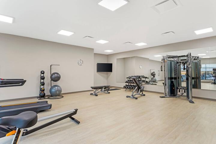 Cambria Hotel Northlake Conference Center - Roanoke