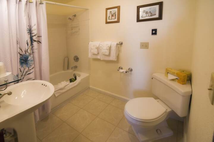 Room 40 of 97
