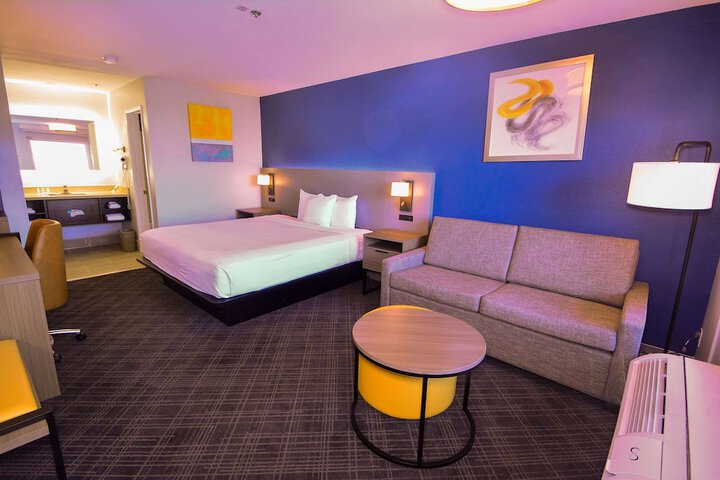Room 7 of 23