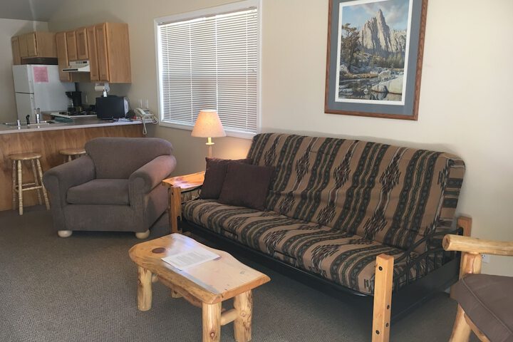 Room 4 of 16
