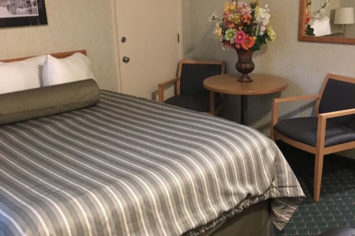 Room 20 of 29