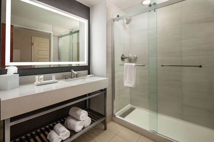 Room 35 of 65