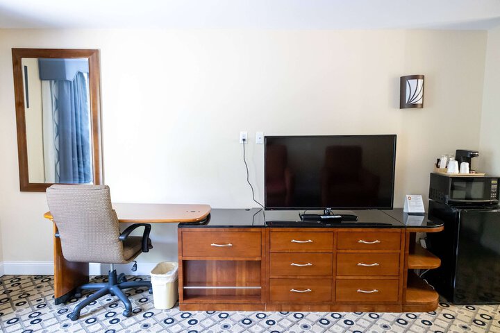 Room 25 of 57