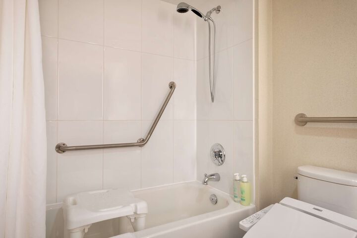 Room 14 of 42