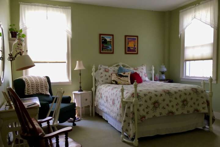 B & B at Oliver Phelps