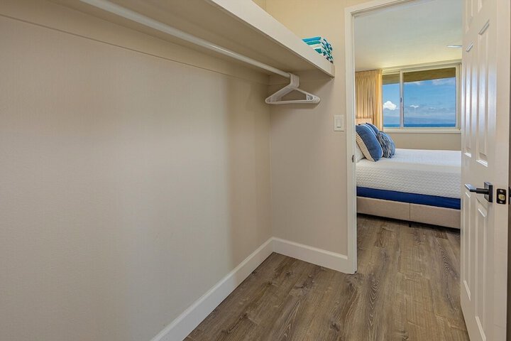 Room 62 of 106