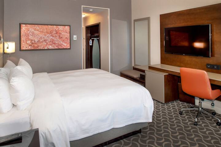 Room 15 of 71