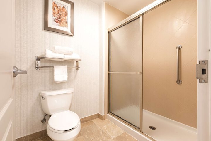 Room 15 of 23