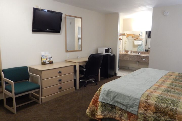 Room 20 of 30