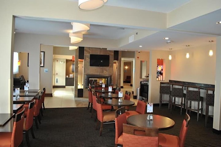 Holiday Inn Express Pittsburgh East - Mall Area by IHG