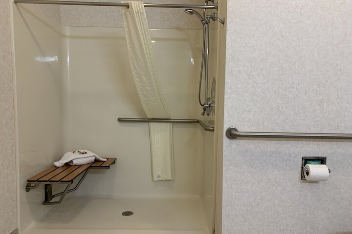 Room 20 of 32