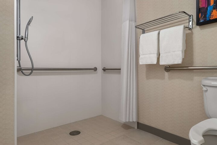 Room 19 of 42